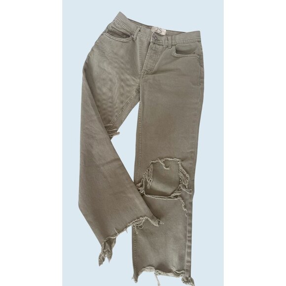 FREE PEOPLE Light Green Mid Rise Busted Knee Raw Hem Jeans Sz 25 - Picture 1 of 7